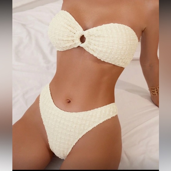 Other - Elegant Cream Textured Bikini Set